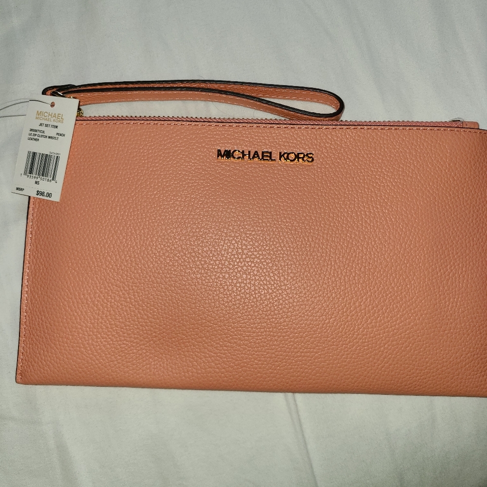 Michael kors wristlet